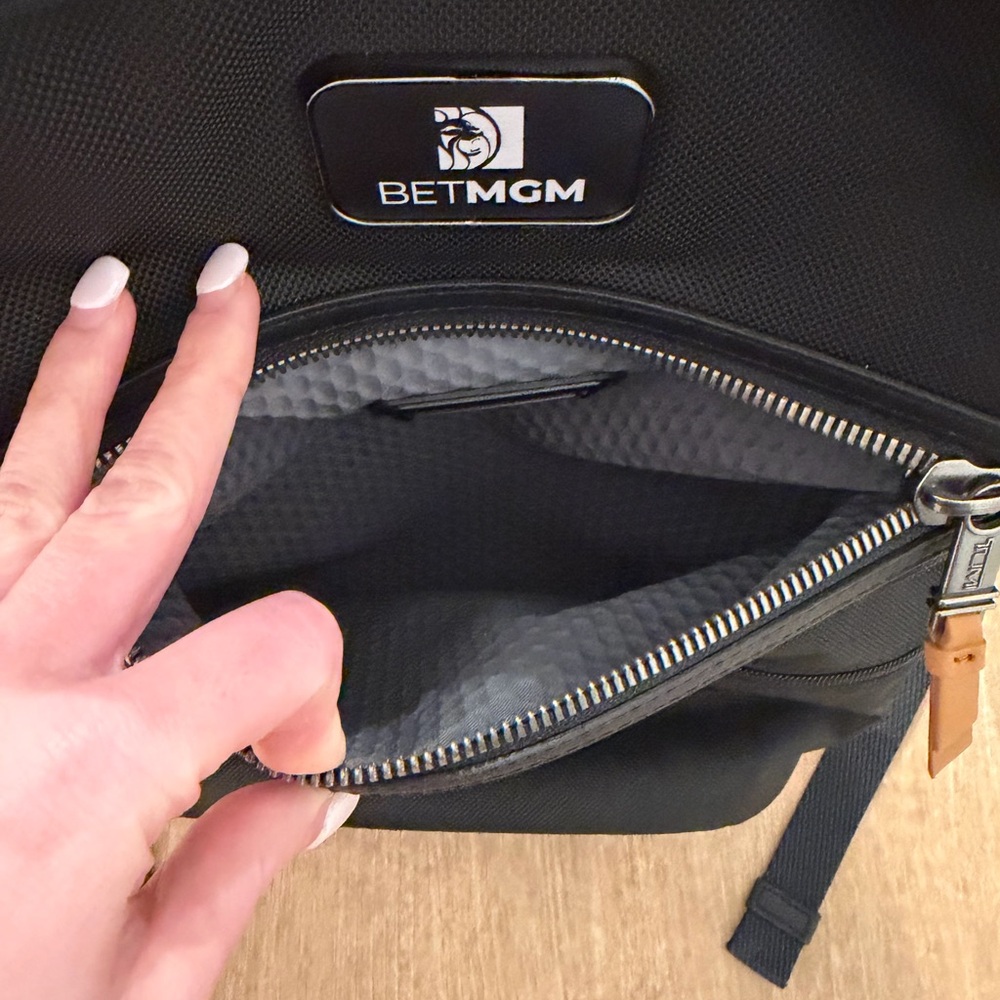 Tumi Essential Backpack Corporate Collection Blac… - image 3